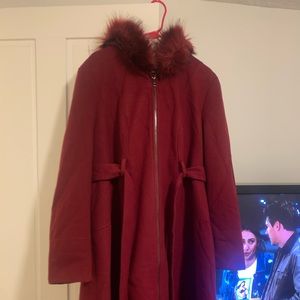 Brand new with tags miss mysterious coat from city chic.